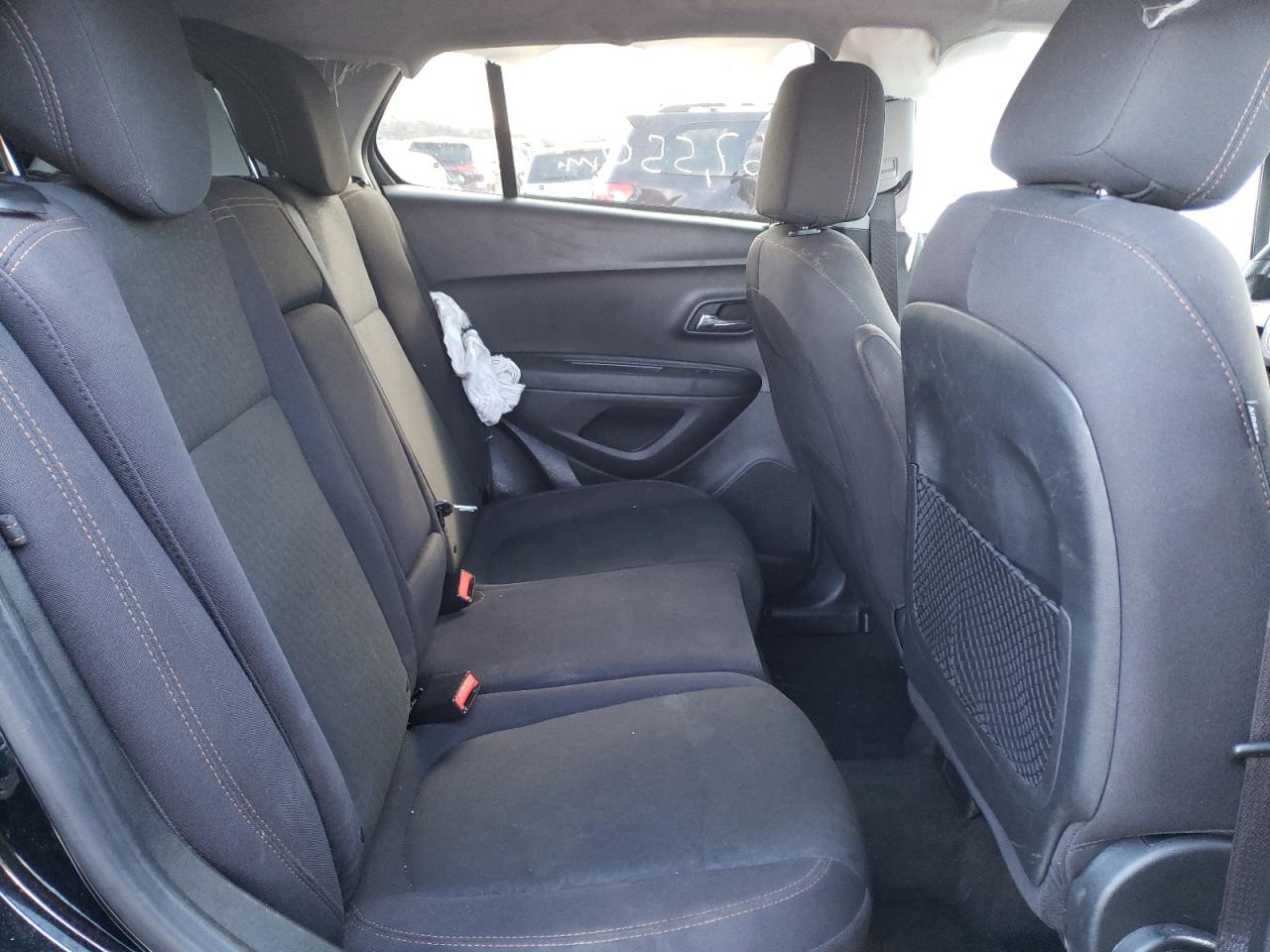 Photo 6 from auction – 2018 CHEVROLET TRAX LS with VIN 3GNCJKSB1JL209909