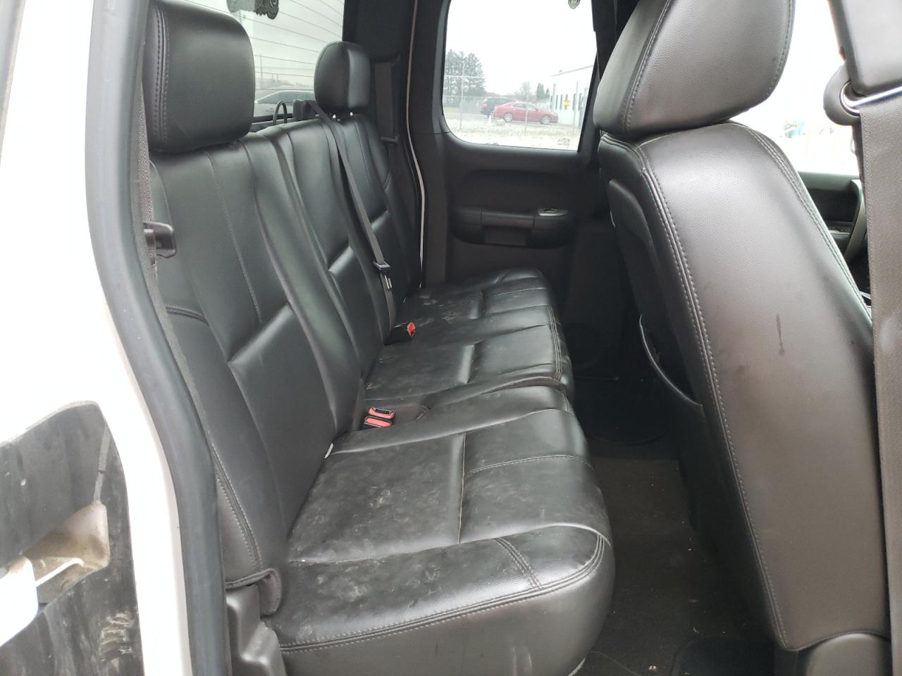Photo 6 from auction – 2007 CHEVROLET SILVERADO with VIN 1GCEK19067E501660