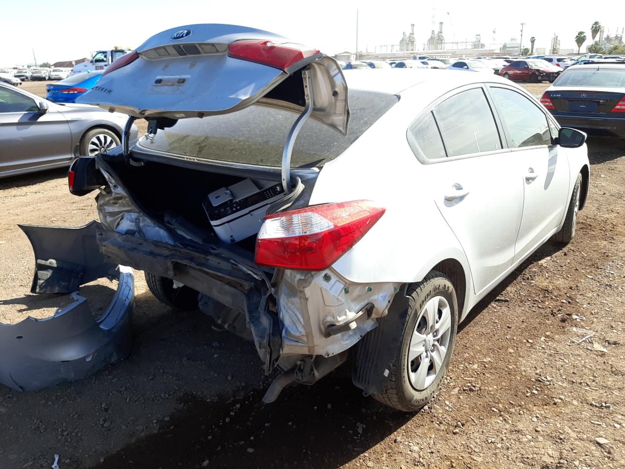 Photo 4 from auction – 2016 KIA FORTE LX with VIN KNAFK4A62G5550289