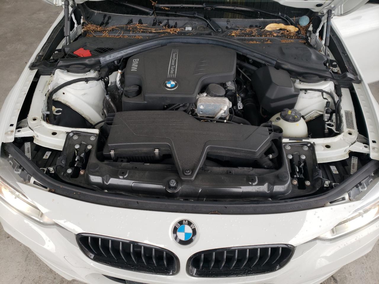Photo 7 from auction – 2015 BMW 328 XI with VIN WBA3B3G58FNR88003
