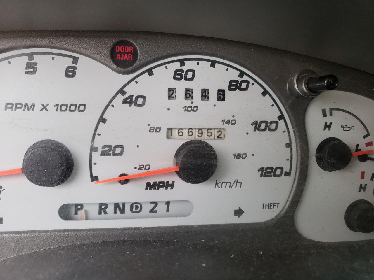 Photo 8 from auction – 2003 FORD EXPLORER S with VIN 1FMZU67E43UC46509