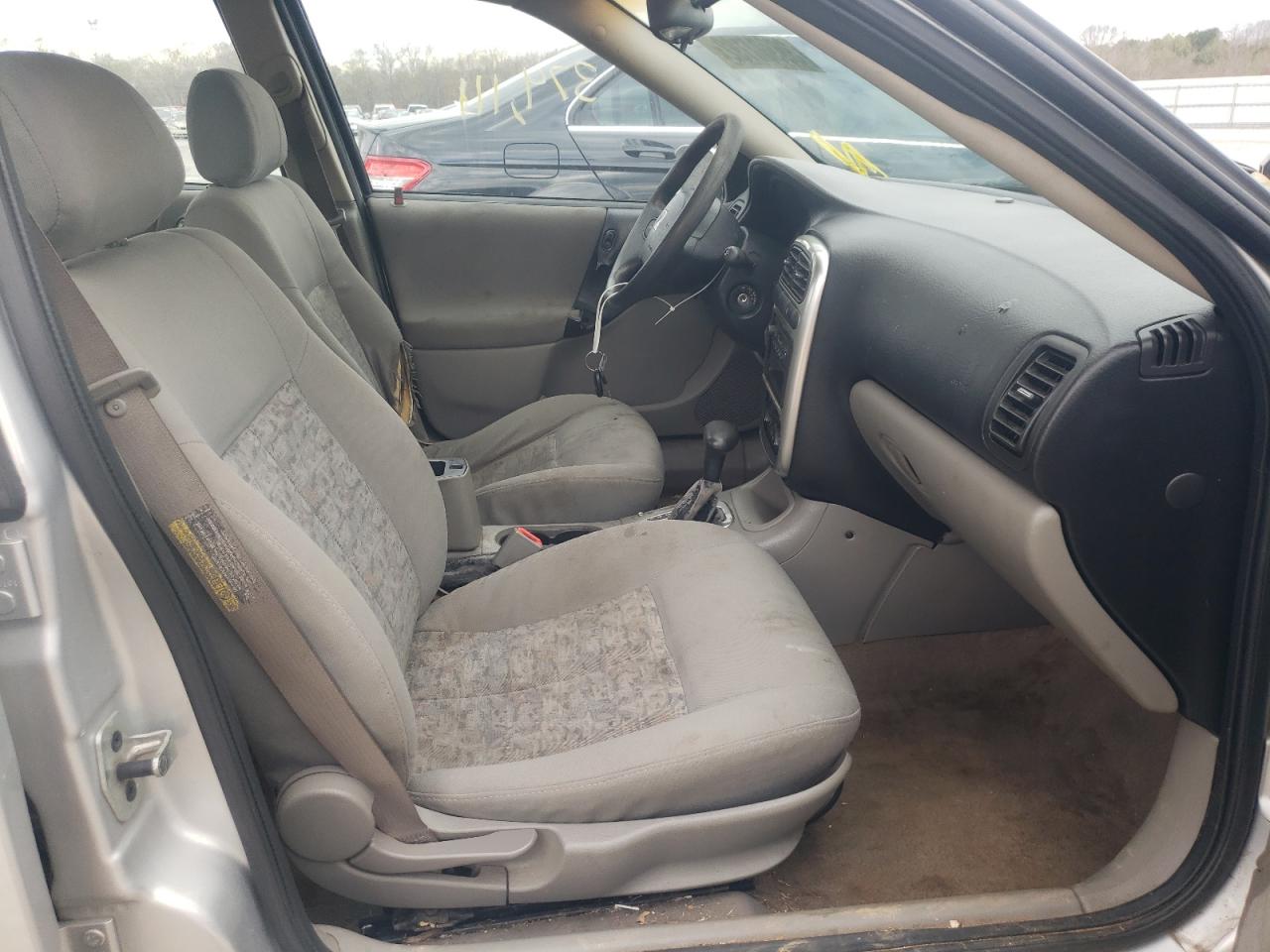 Photo 5 from auction – 2004 SATURN L300 LEVEL with VIN 1G8JC54F34Y503028