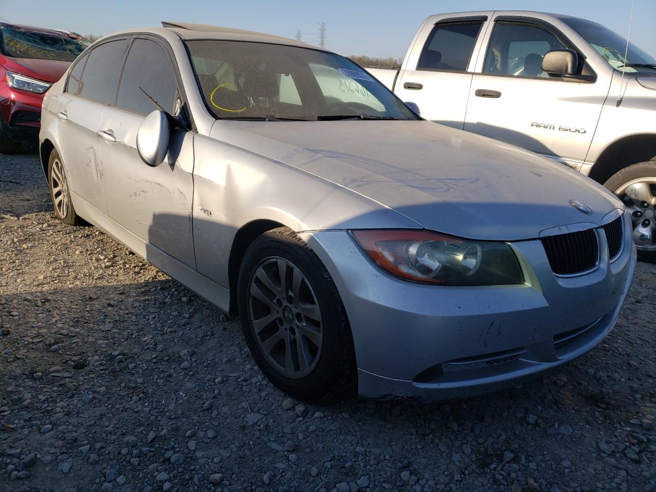 BMW 328 I 2007 with VIN WBAVA33537PV63506 - Photo from auction
