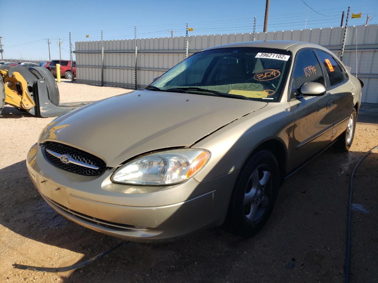 Photo 2 from auction – 2001 FORD TAURUS SES with VIN 1FAFP55201A265824
