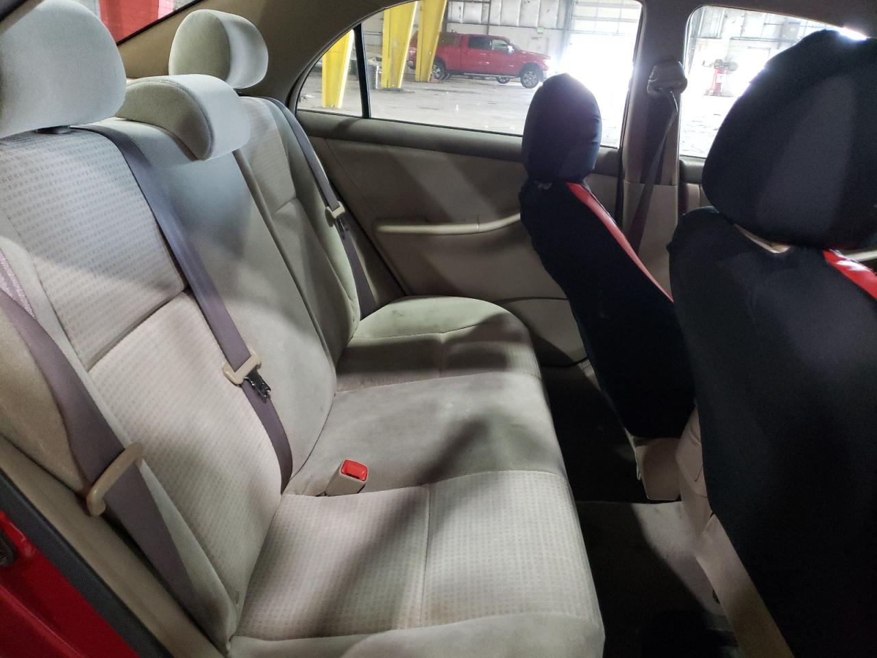 Photo 6 from auction – 2005 TOYOTA COROLLA CE with VIN 1NXBR32E45Z371490