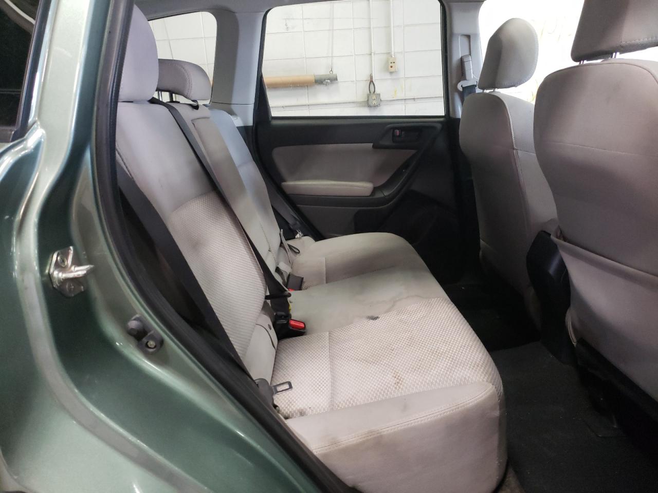 Photo 6 from auction – 2016 SUBARU FORESTER 2 with VIN JF2SJADC6GH433139