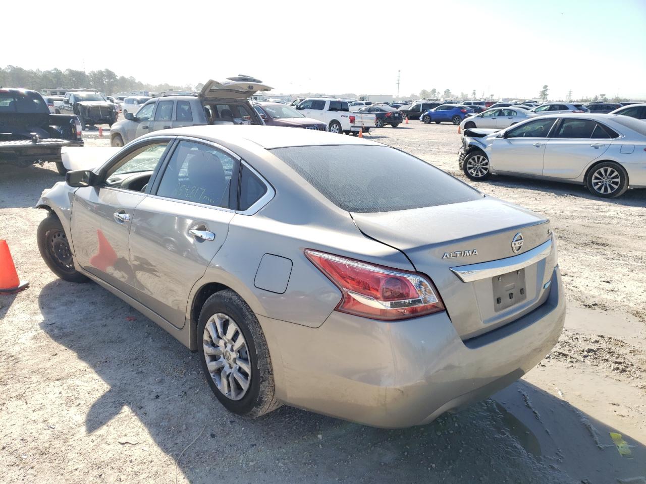 Photo 3 from auction – 2013 NISSAN ALTIMA 2.5 with VIN 1N4AL3AP0DN578011