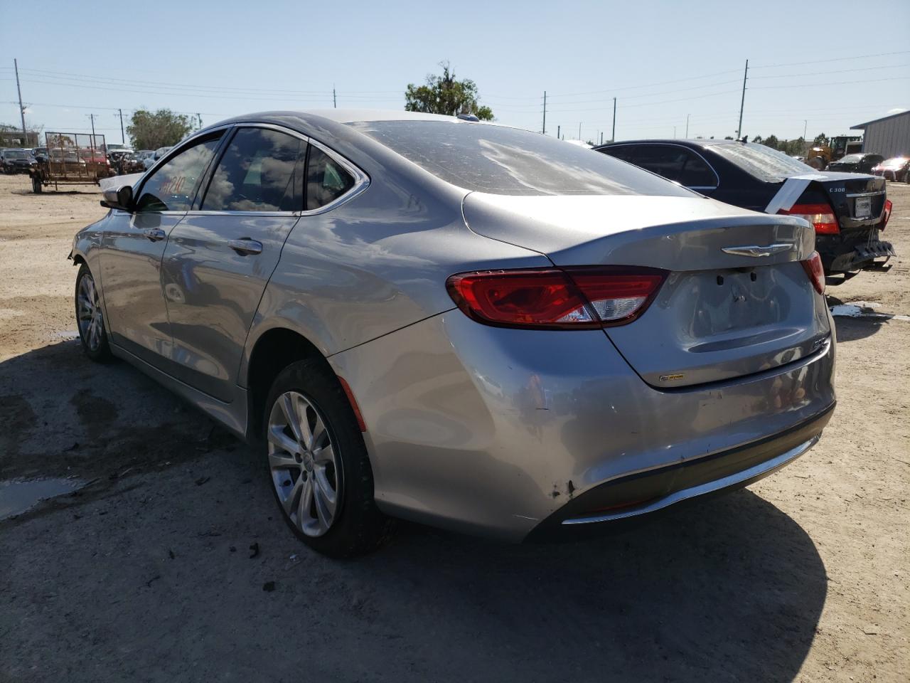 Photo 3 from auction – 2015 CHRYSLER 200 LIMITE with VIN 1C3CCCAB1FN718470