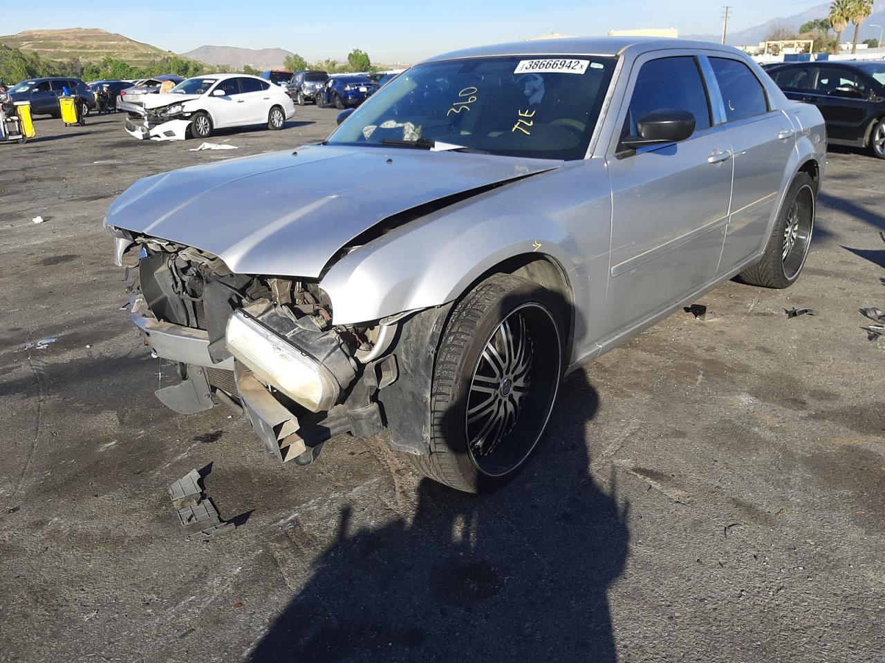Photo 2 from auction – 2006 CHRYSLER 300 with VIN 2C3KA43R56H377102