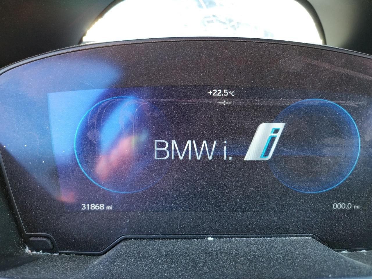 Photo 8 from auction – 2015 BMW I8 with VIN WBY2Z2C56FV392784