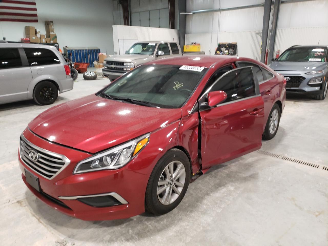 Photo 2 from auction – 2016 HYUNDAI SONATA SE with VIN 5NPE24AFXGH335824