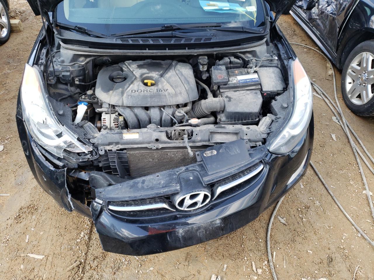 Photo 7 from auction – 2012 HYUNDAI ELANTRA GL with VIN 5NPDH4AE3CH093163