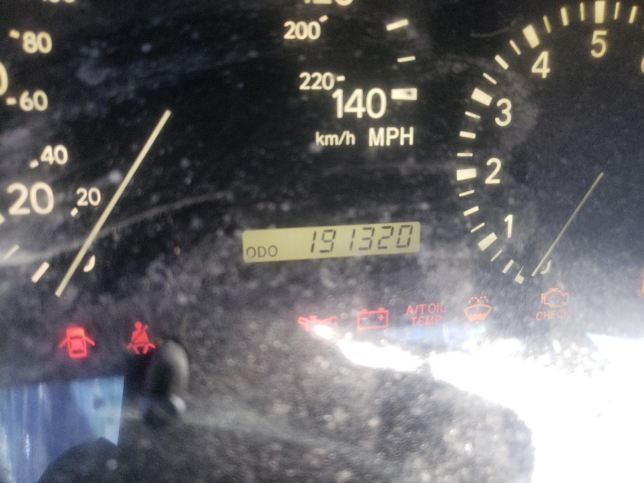 Photo 8 from auction – 2001 LEXUS RX 300 with VIN JTJGF10U610104013