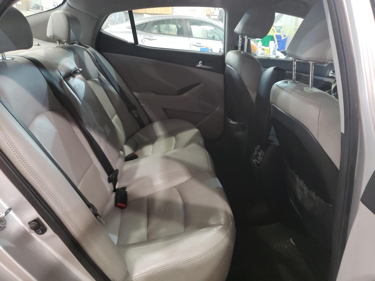 Photo 6 from auction – 2012 KIA OPTIMA EX with VIN 5XXGN4A79CG061689