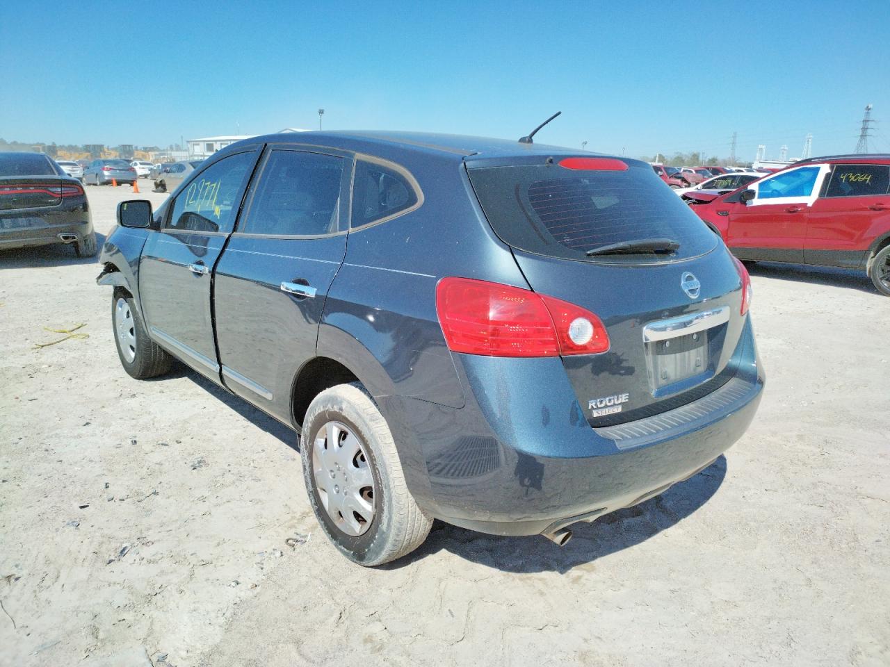 Photo 3 from auction – 2014 NISSAN ROGUE SELE with VIN JN8AS5MT5EW606371