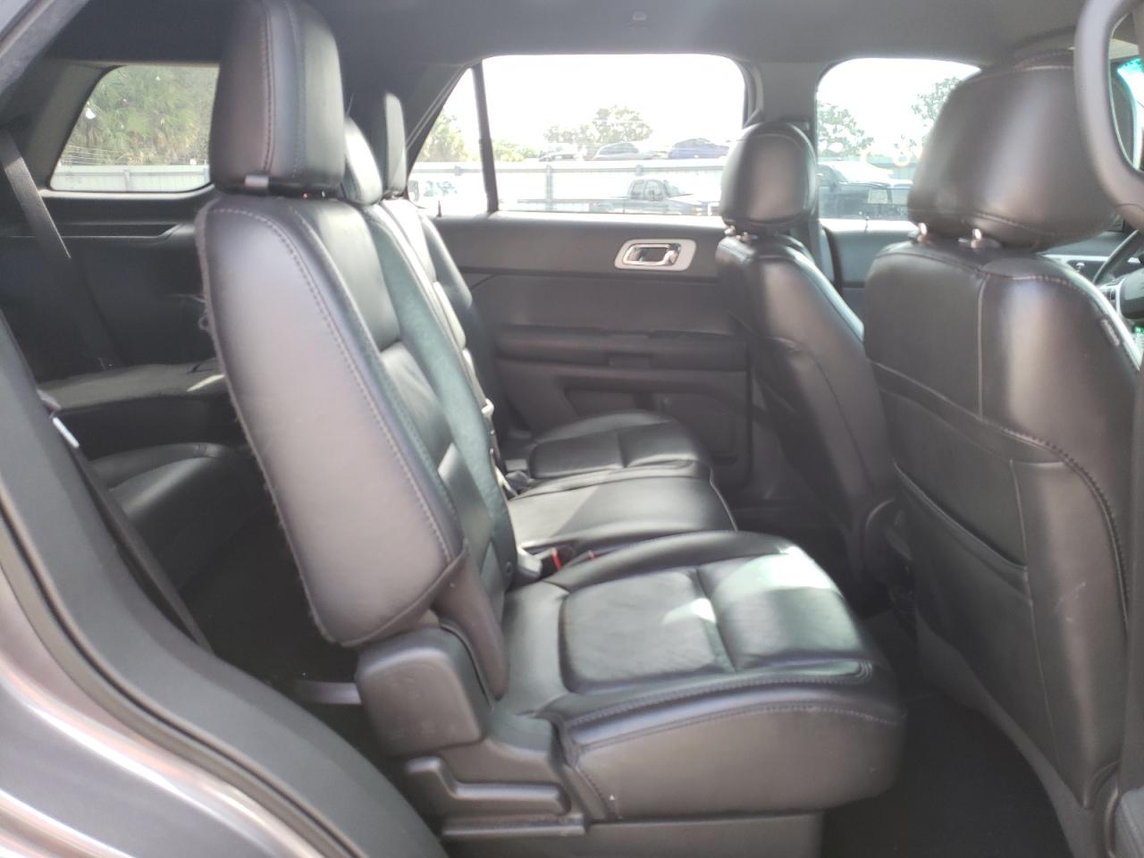 Photo 6 from auction – 2014 FORD EXPLORER X with VIN 1FM5K7D85EGA11563