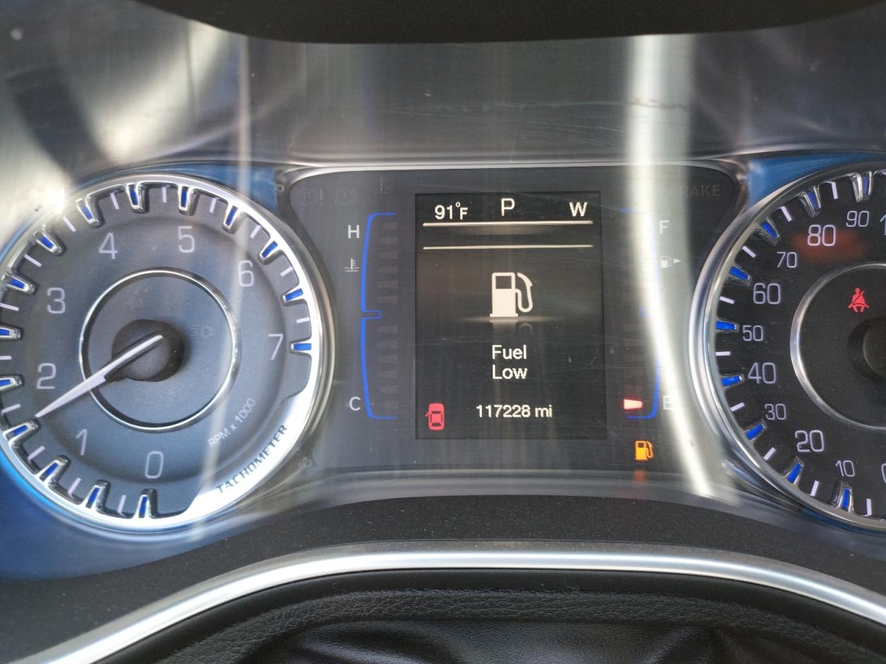 Photo 8 from auction – 2016 CHRYSLER 200 LIMITE with VIN 1C3CCCAB9GN138496