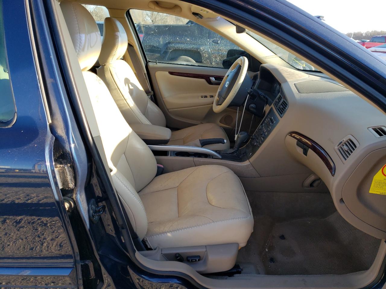 Photo 5 from auction – 2004 VOLVO XC70 with VIN YV1SZ59H041160460