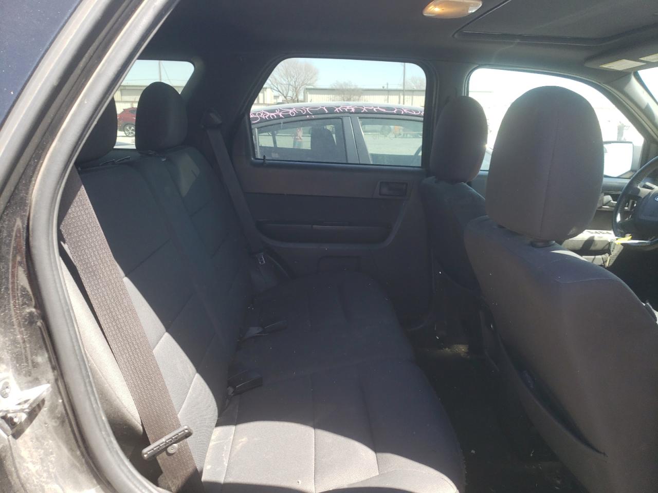 Photo 6 from auction – 2011 FORD ESCAPE XLT with VIN 1FMCU9DG2BKB85331