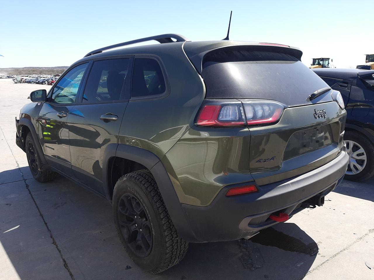 Photo 3 from auction – 2019 JEEP CHEROKEE T with VIN 1C4PJMBX0KD462910