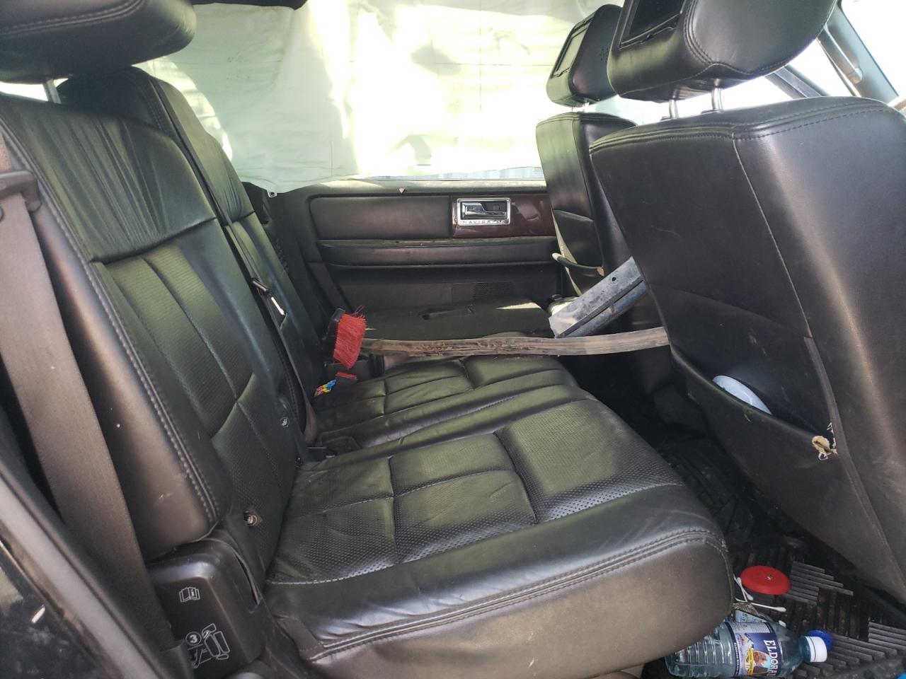 Photo 6 from auction – 2012 LINCOLN NAVIGATOR with VIN 5LMJJ2J56CEL03517