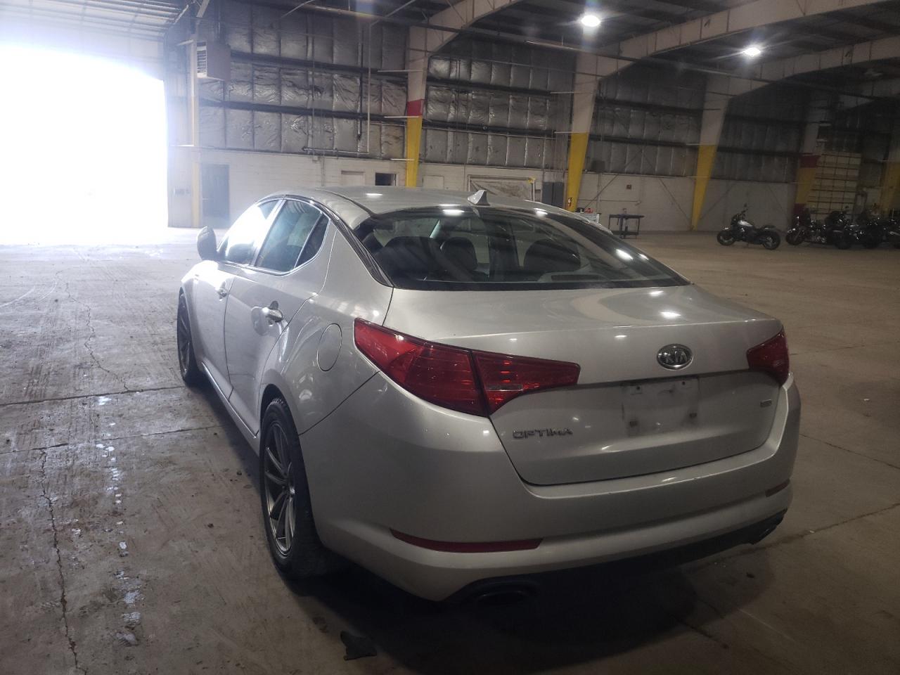 Photo 3 from auction – 2011 KIA OPTIMA LX with VIN KNAGM4A77B5166900