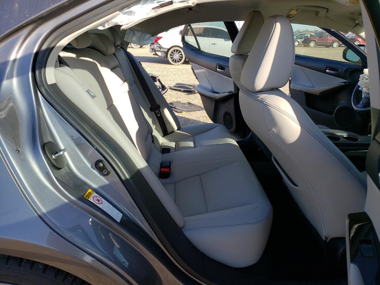 Photo 6 from auction – 2016 LEXUS IS 200T with VIN JTHBA1D25G5009182