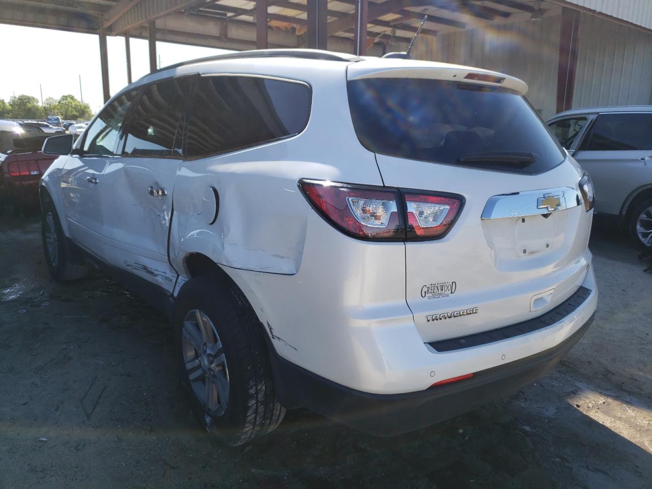 Photo 3 from auction – 2017 CHEVROLET TRAVERSE L with VIN 1GNKRHKD3HJ329205
