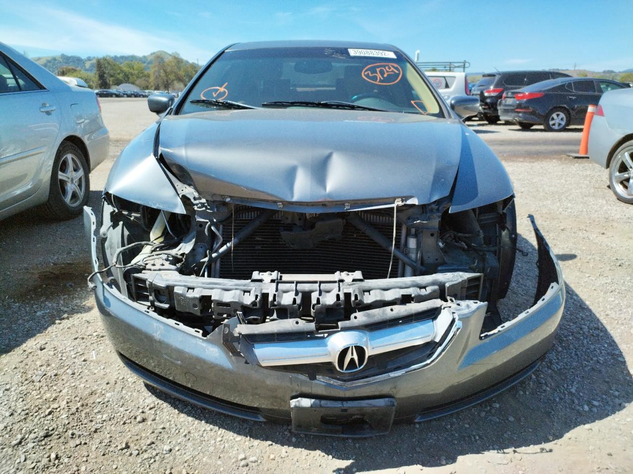 Photo 9 from auction – 2005 ACURA TL with VIN 19UUA66215A022358