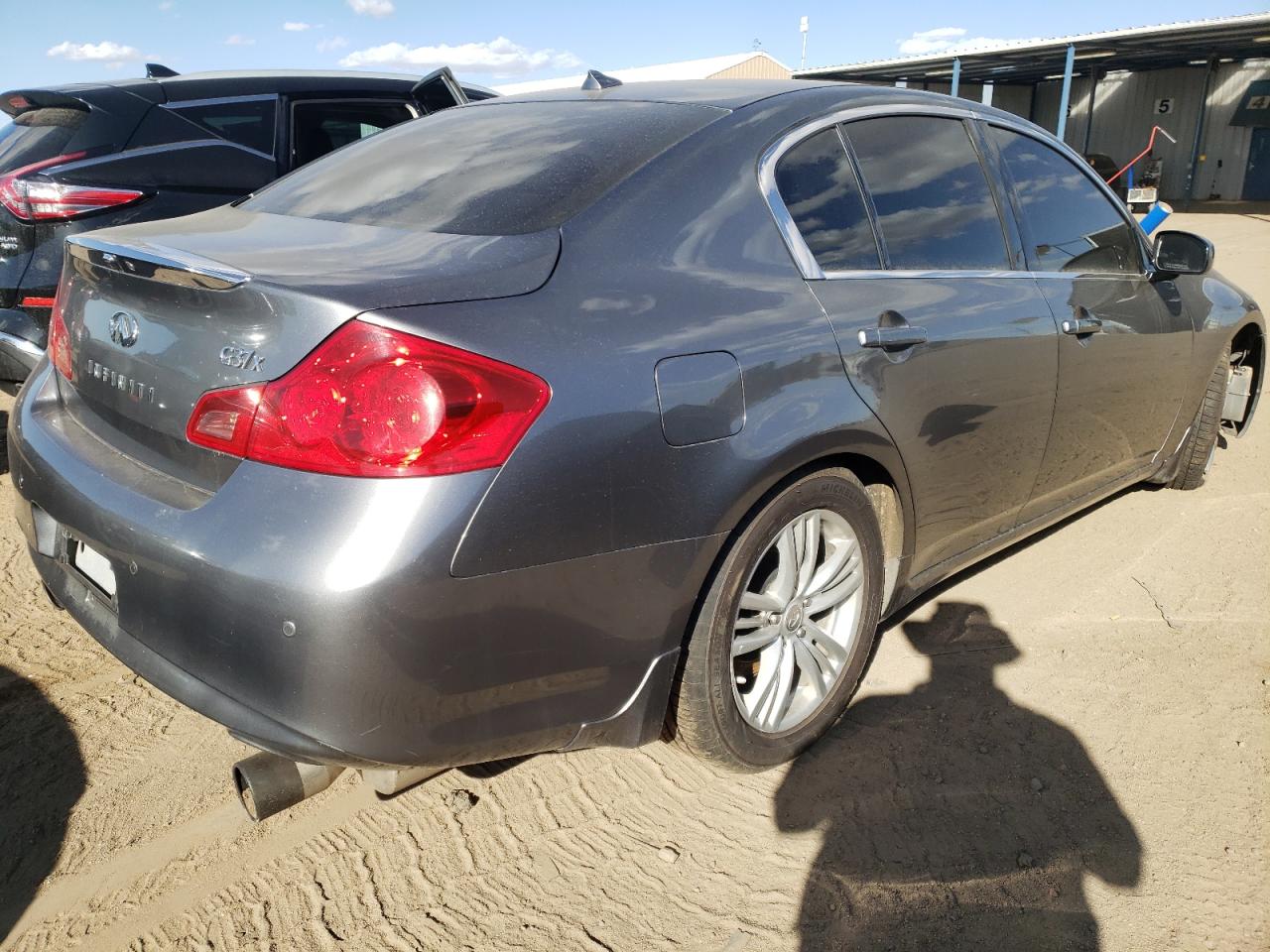 Photo 4 from auction – 2010 INFINITI G37 with VIN JN1CV6AR5AM450190