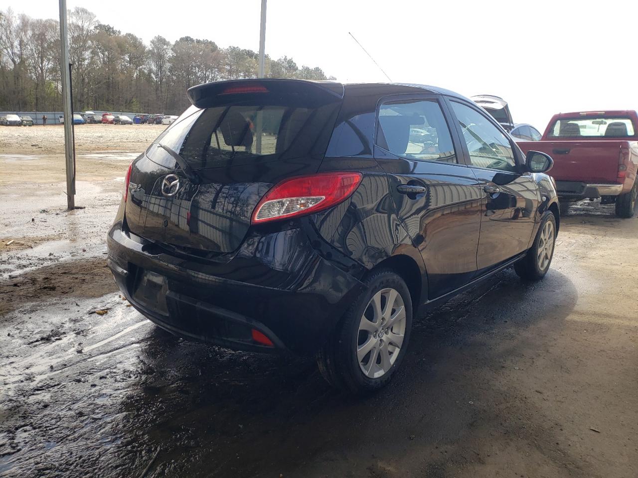 Photo 4 from auction – 2011 MAZDA MAZDA2 with VIN JM1DE1HY5B0123055