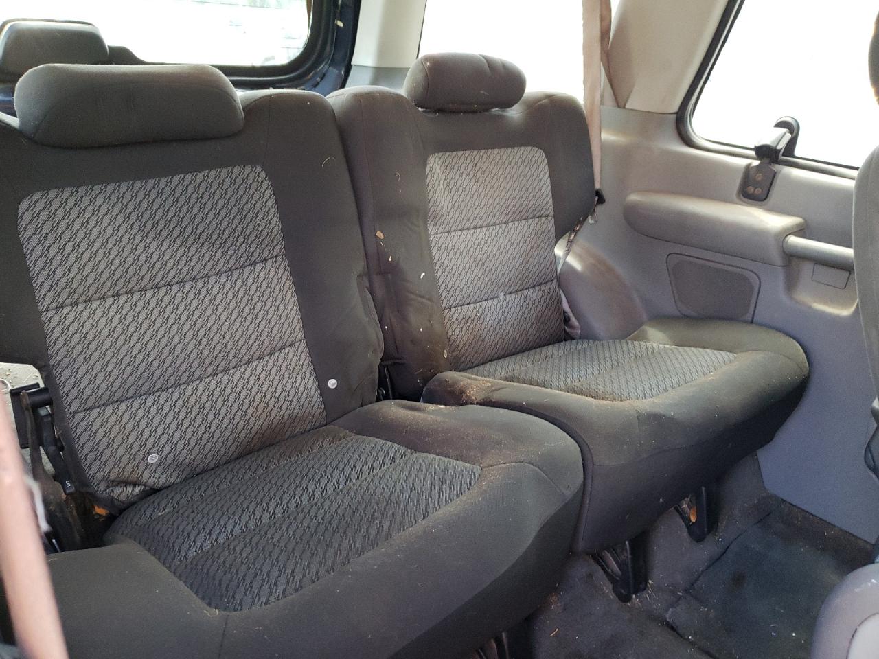 Photo 6 from auction – 2003 FORD EXPLORER S with VIN 1FMYU60E83UA70425