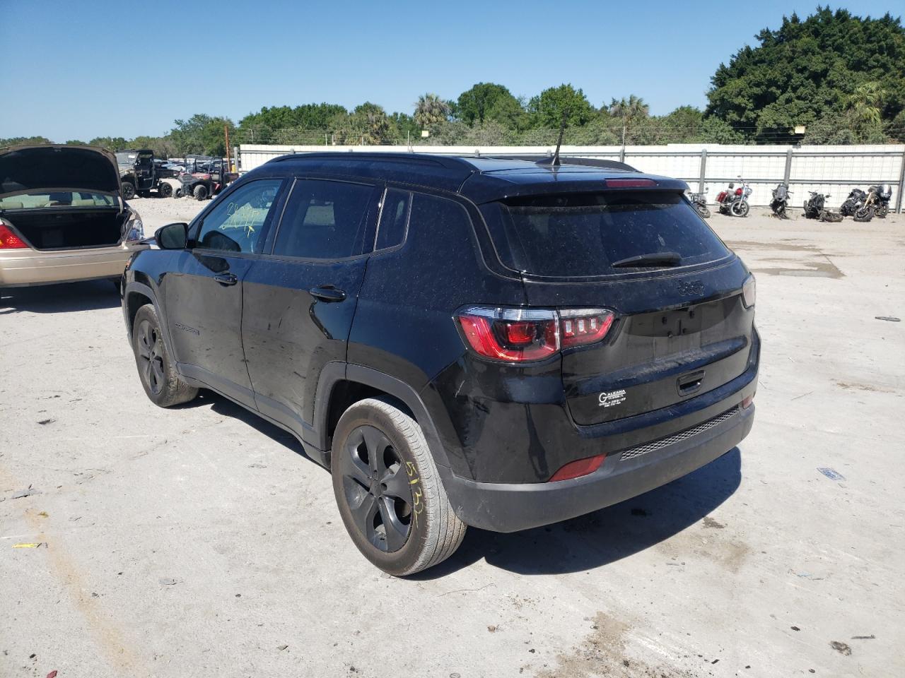 Zdjęcie 3 z aukcji – 2020 JEEP COMPASS LA z VIN 3C4NJCBB1LT258005