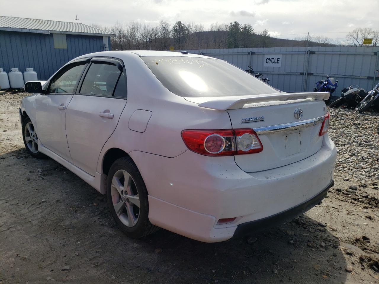 Photo 3 from auction – 2011 TOYOTA COROLLA BA with VIN 2T1BU4EE7BC677810