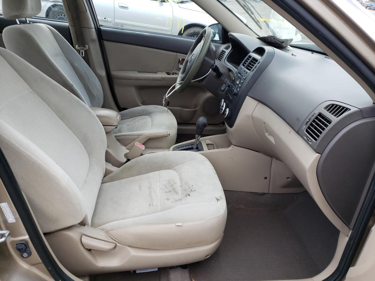 Photo 5 from auction – 2009 KIA SPECTRA EX with VIN KNAFE221195588372