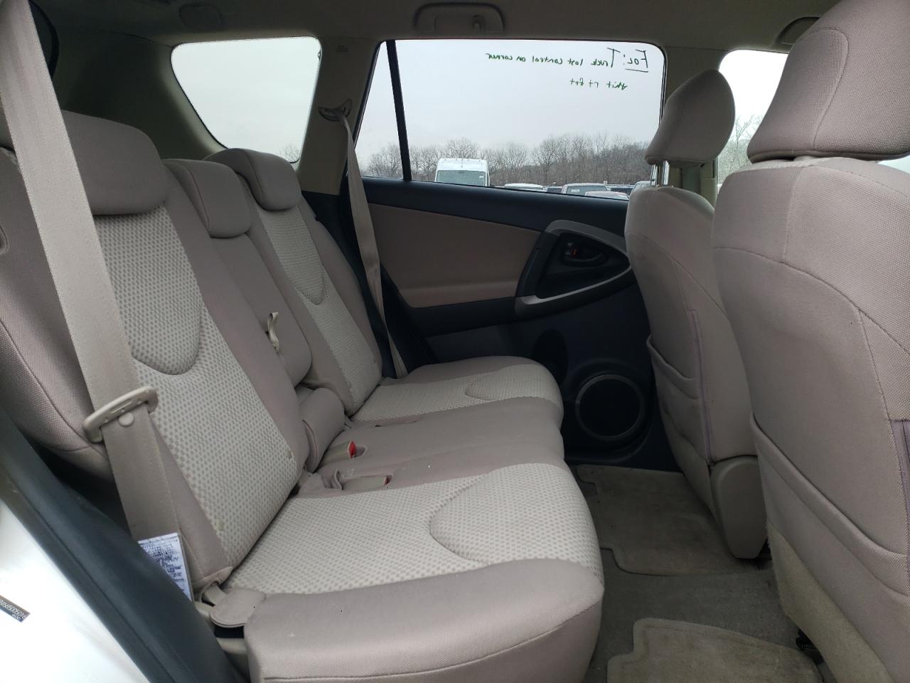Photo 6 from auction – 2006 TOYOTA RAV4 with VIN JTMBK33V665005016