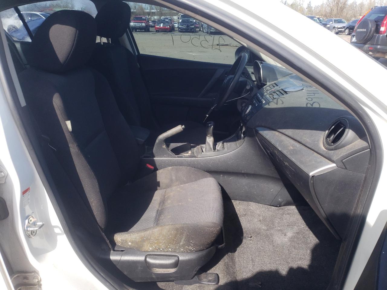 Photo 5 from auction – 2010 MAZDA 3 I with VIN JM1BL1SG6A1233439