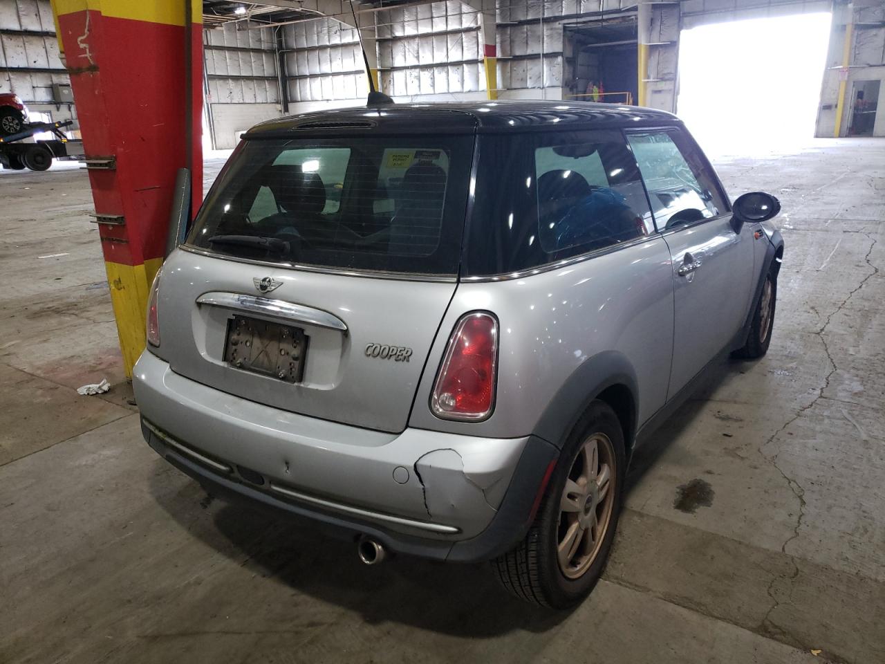 Photo 4 from auction – 2006 MINI COOPER with VIN WMWRC33526TK16069