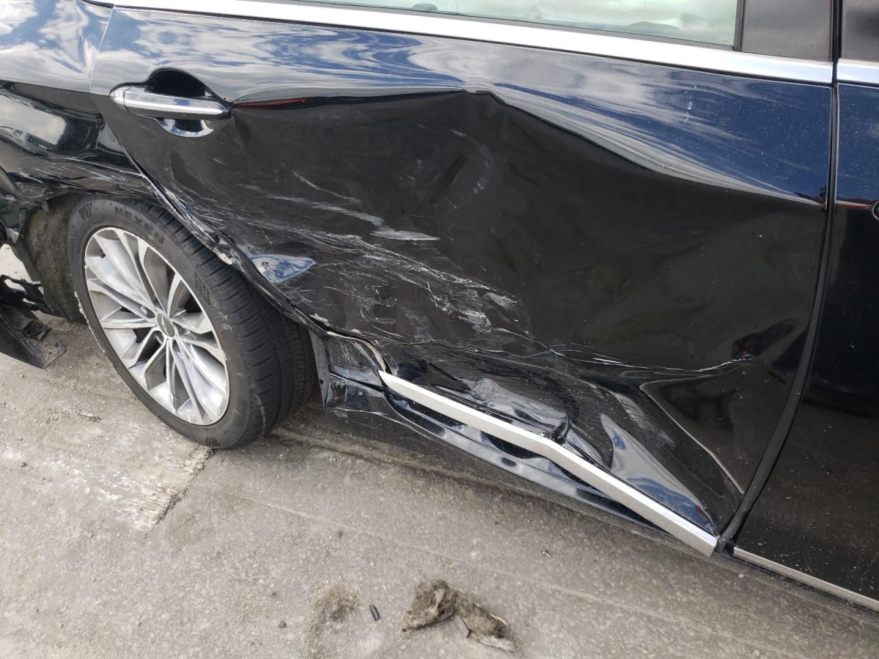 Photo 9 from auction – 2015 HYUNDAI GENESIS 3. with VIN KMHGN4JE9FU027552