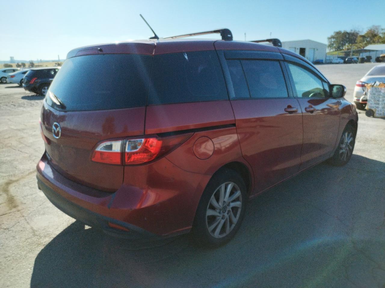 Photo 4 from auction – 2013 MAZDA 5 with VIN JM1CW2BLXD0154395
