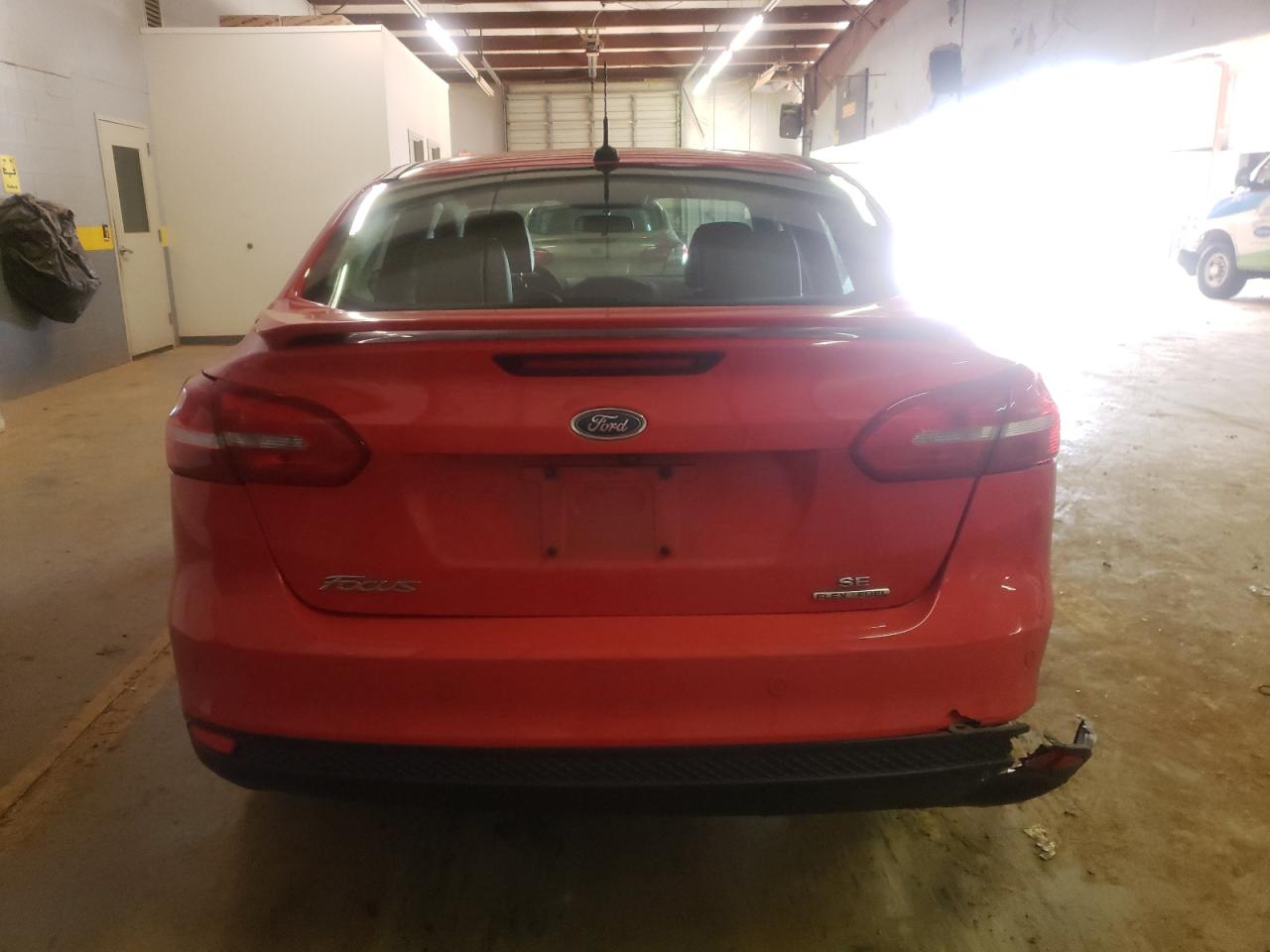 Photo 9 from auction – 2015 FORD FOCUS SE with VIN 1FADP3F23FL338786