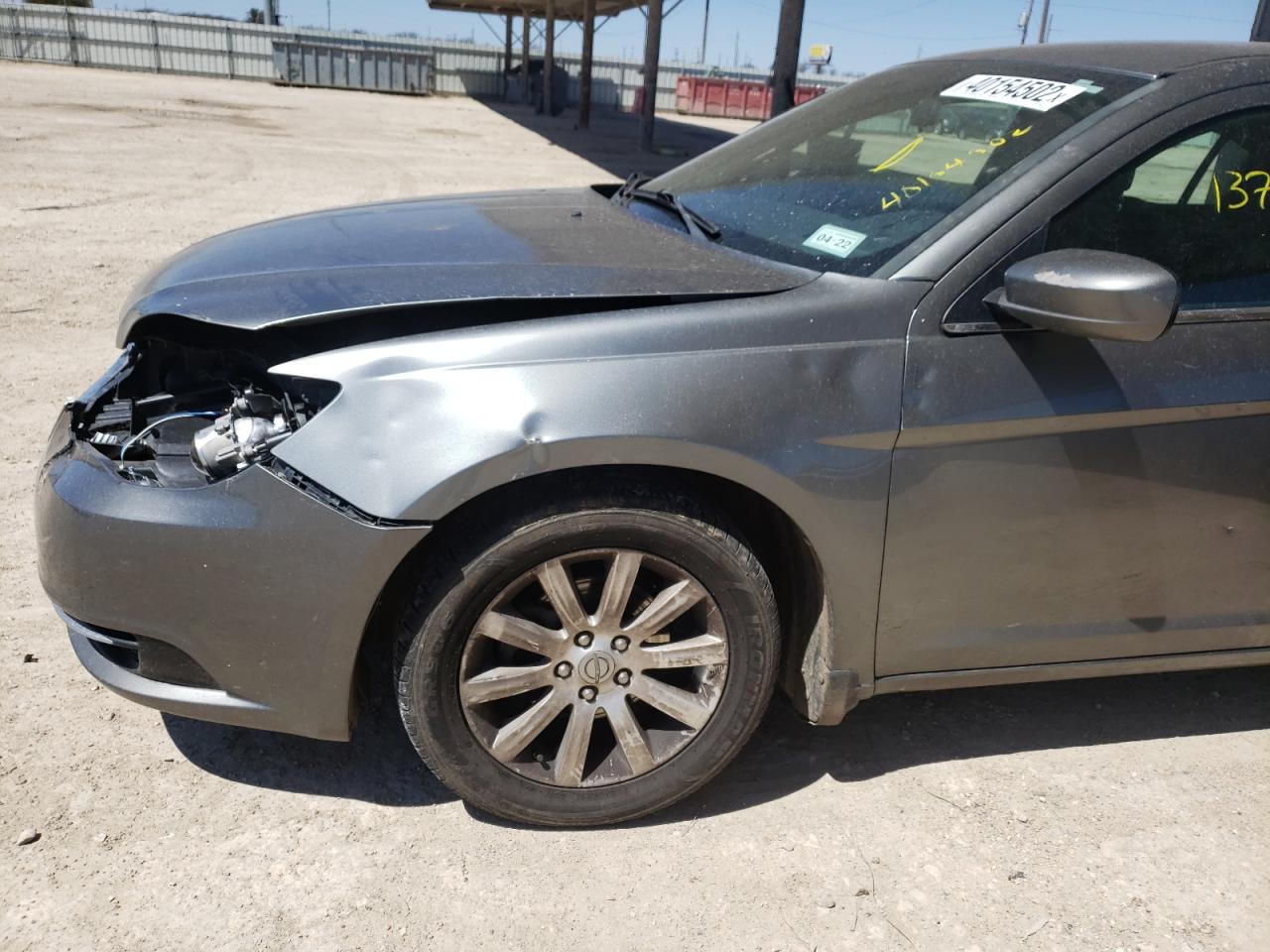 Photo 9 from auction – 2012 CHRYSLER 200 TOURIN with VIN 1C3CCBBB2CN104287