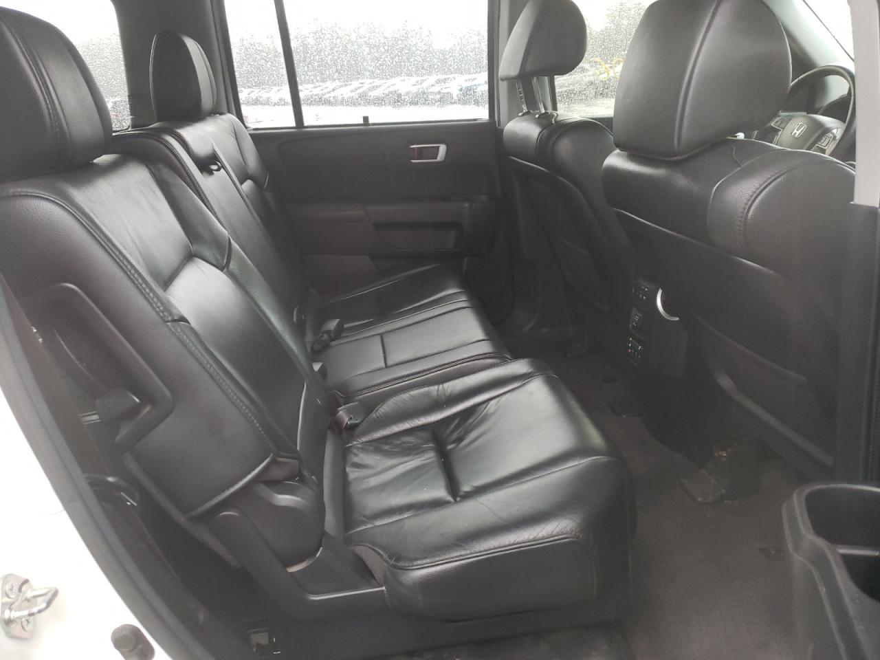 Photo 6 from auction – 2012 HONDA PILOT TOUR with VIN 5FNYF3H92CB042049