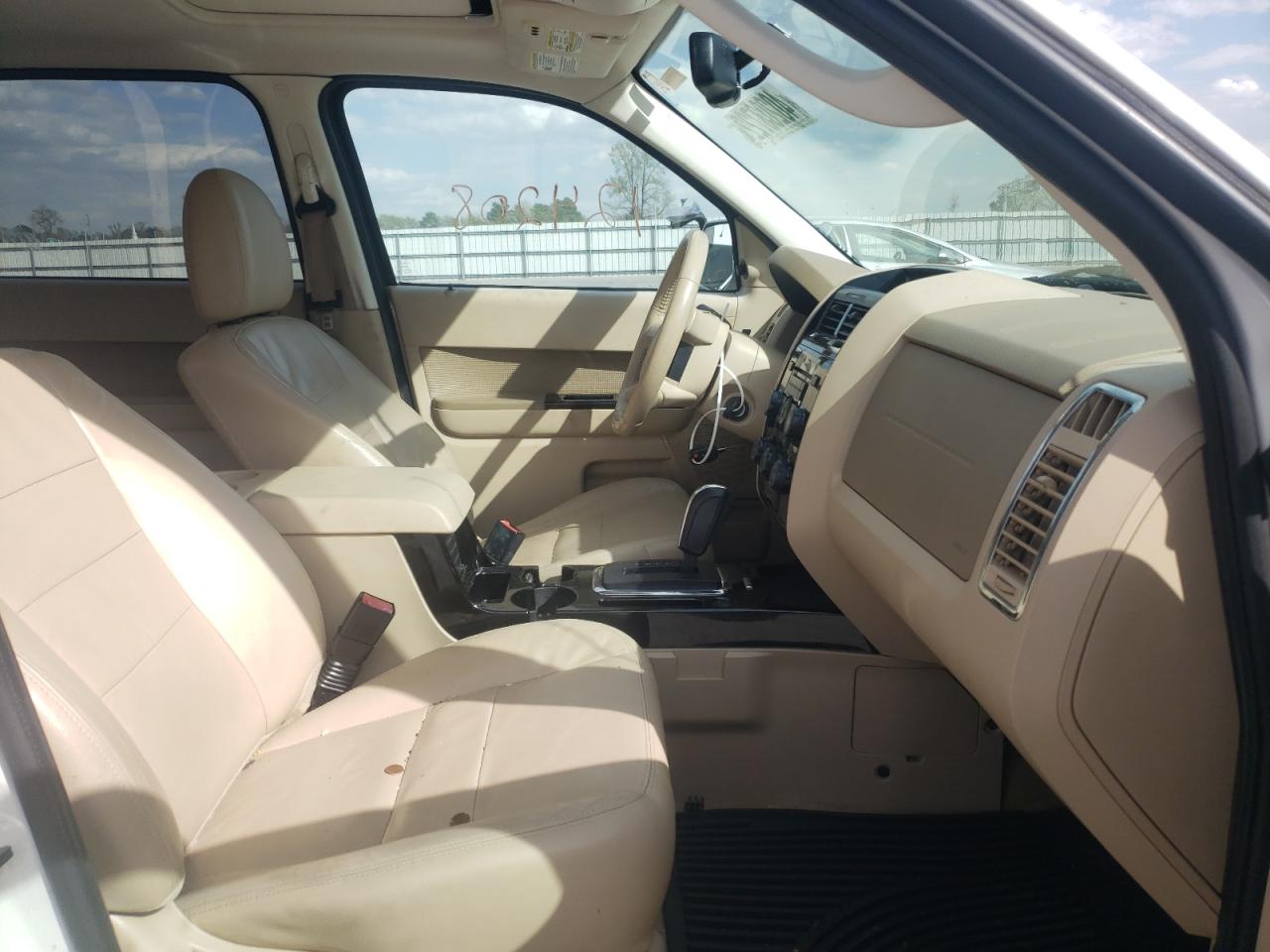 صورة رقم 5 من المزاد - 2012 FORD ESCAPE LIM مع VIN 1FMCU0EG9CKB26661