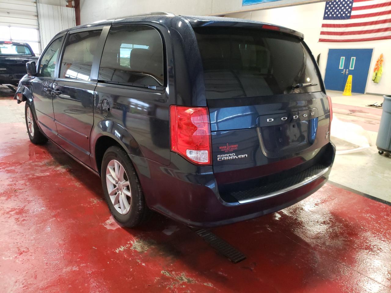 Photo 3 from auction – 2015 DODGE GRAND CARA with VIN 2C4RDGCG4FR548904
