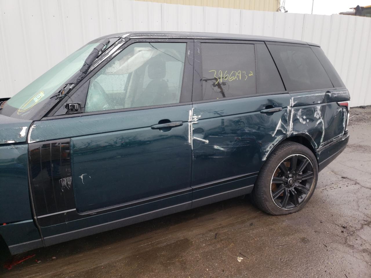 Photo 10 from auction – 2020 LAND ROVER RANGE ROVE with VIN SALGS2RU4LA598238