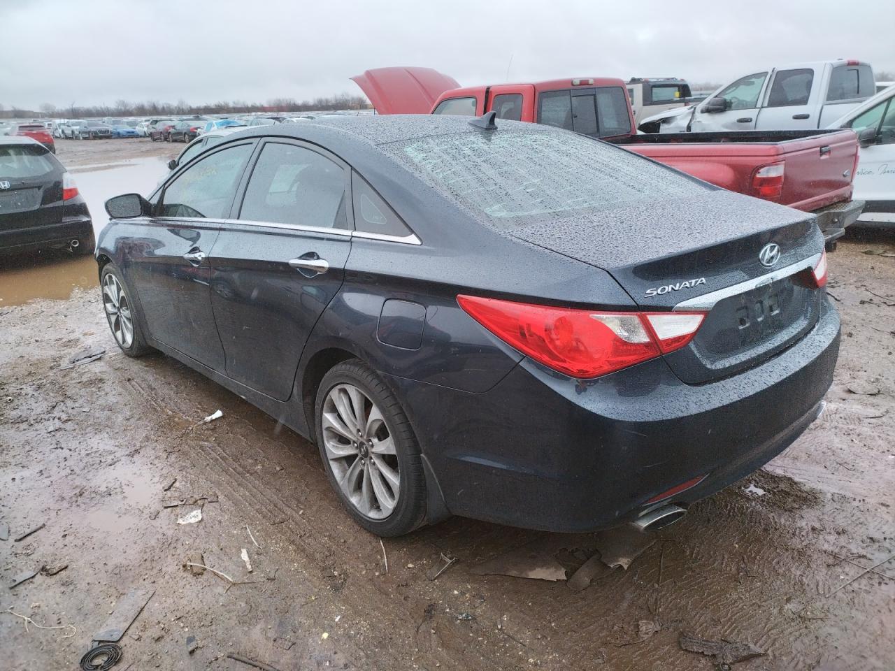Photo 3 from auction – 2011 HYUNDAI SONATA SE with VIN 5NPEC4ACXBH132458