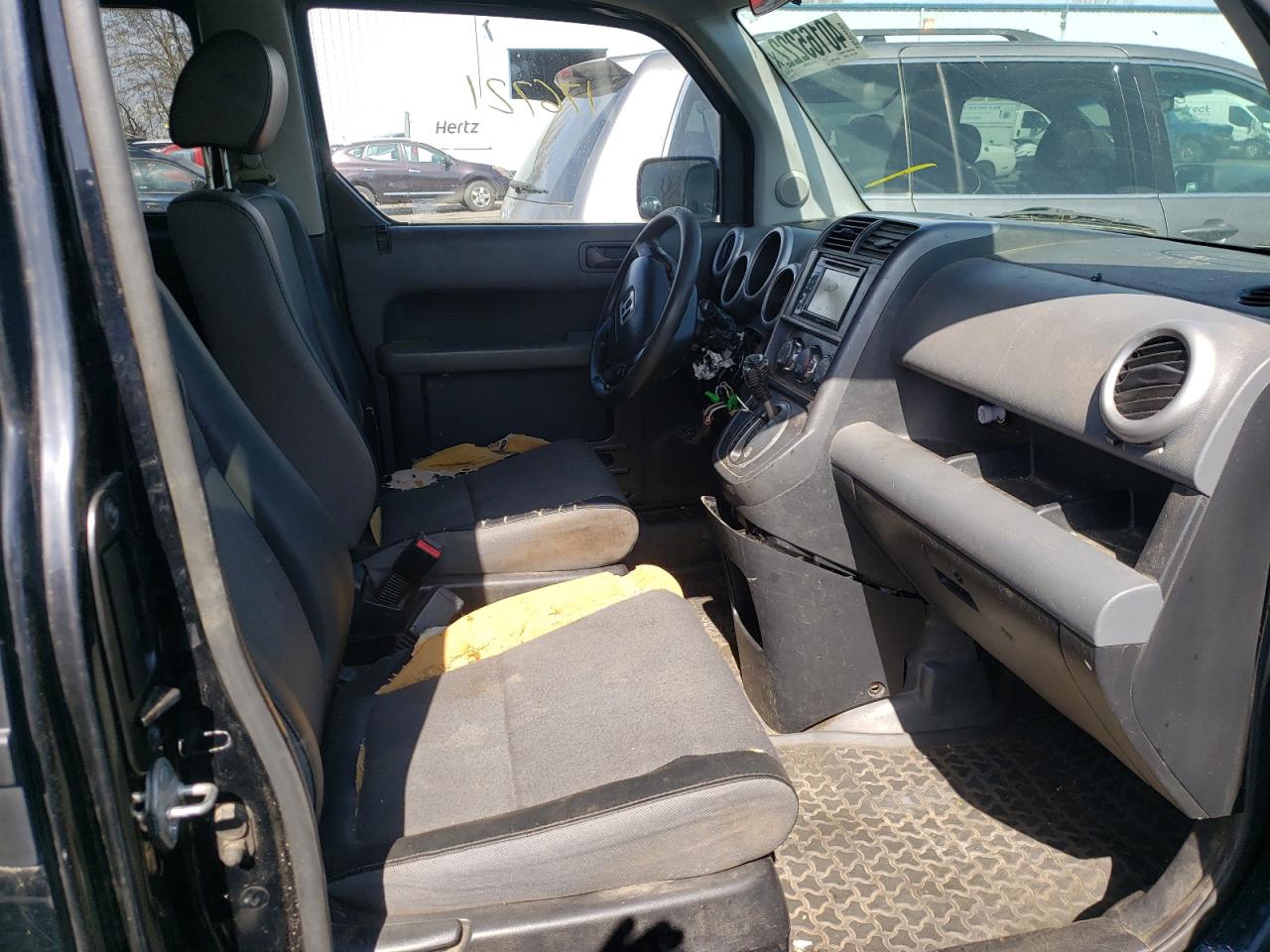 Photo 5 from auction – 2005 HONDA ELEMENT LX with VIN 5J6YH18305L005554