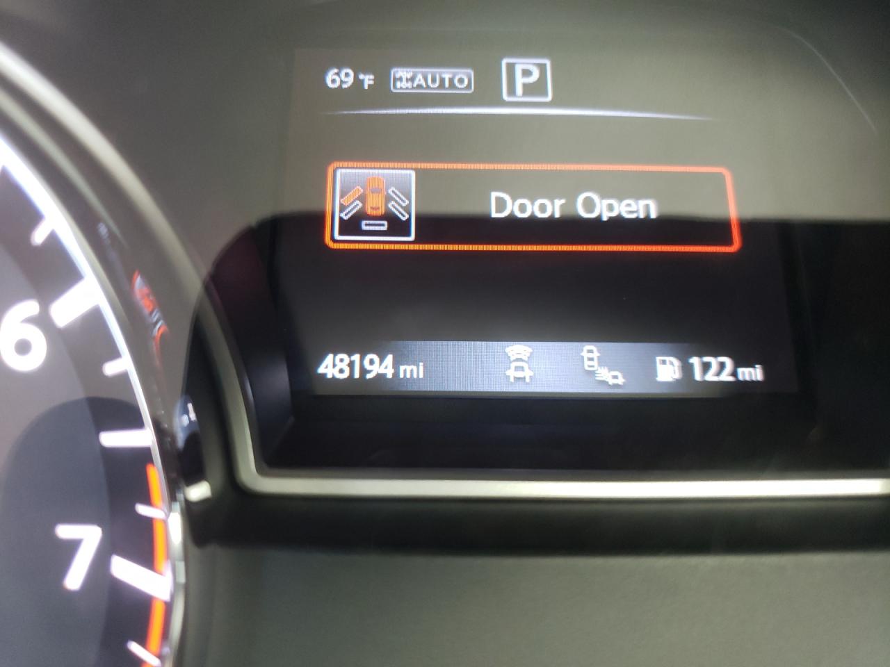 Photo 8 from auction – 2019 NISSAN PATHFINDER with VIN 5N1DR2MMXKC647017