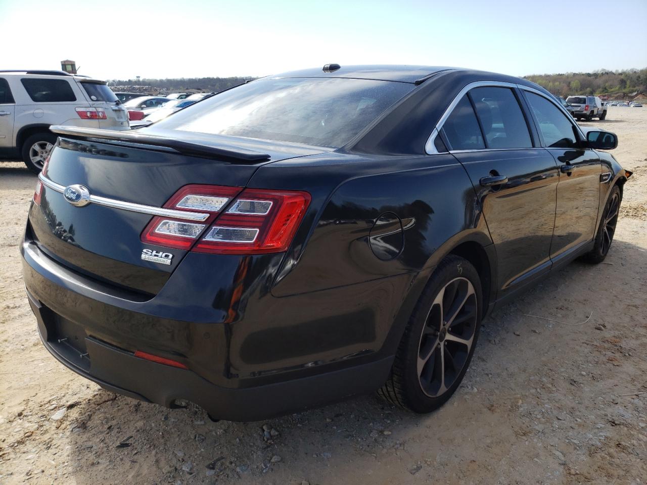 Photo 4 from auction – 2015 FORD TAURUS SHO with VIN 1FAHP2KT5FG120495